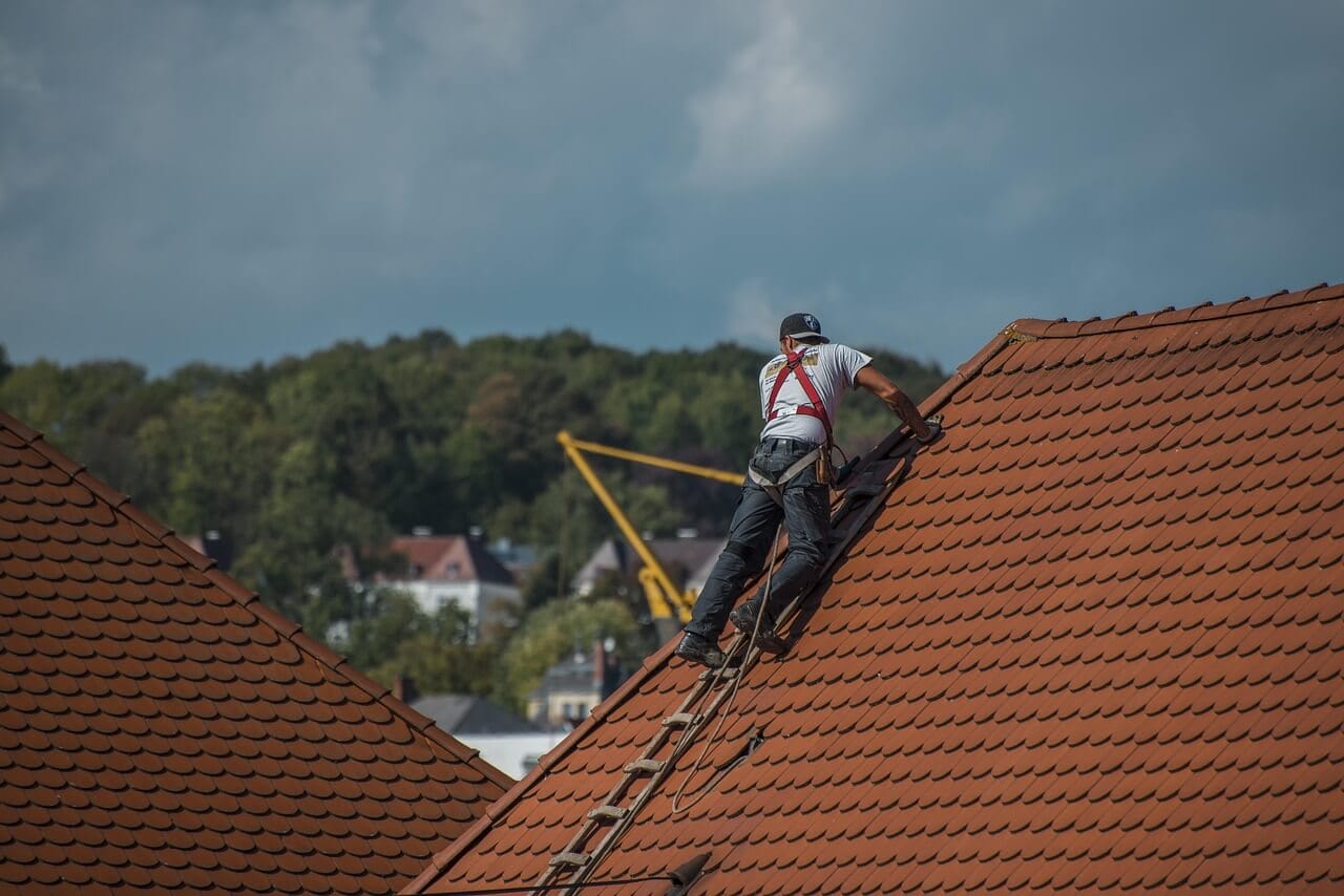 Travaux sur toiture artisan